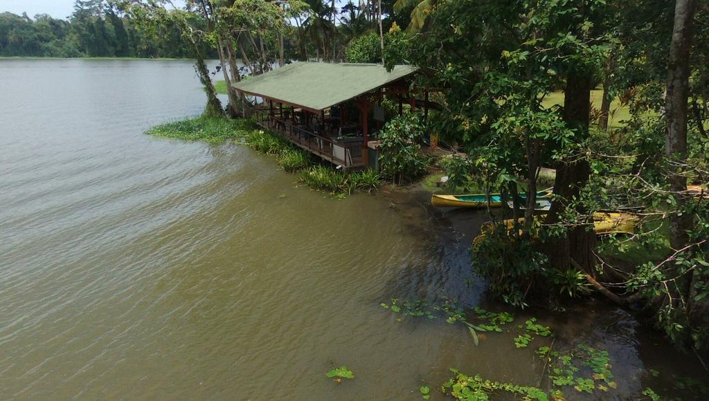 Lirio Lodge Barra de Pacuare Luaran gambar