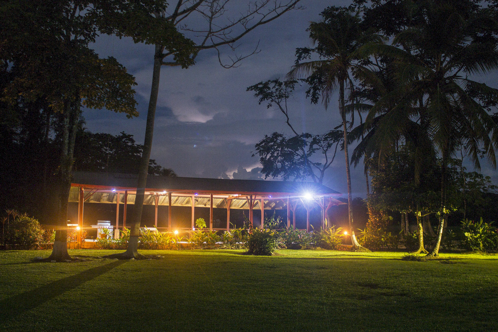 Lirio Lodge Barra de Pacuare Luaran gambar