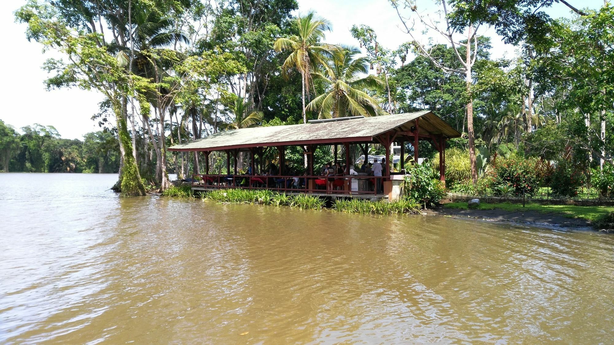 Lirio Lodge Barra de Pacuare Luaran gambar
